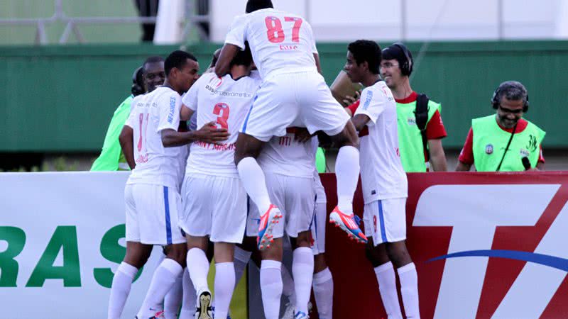 Imagem  Após vencer em casa, Bahia encara ABC no Frasqueirão