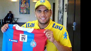 Imagem Daniel Alves reafirma desejo de encerrar a carreira no Bahia