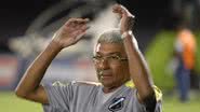 Imagem Givanildo terá dois desfalques e um retorno no jogo com o Bahia