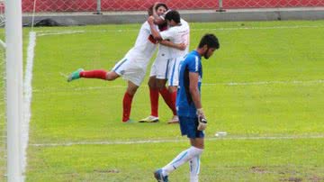 Imagem Bahia e Goiás decidem vaga na final da Copinha