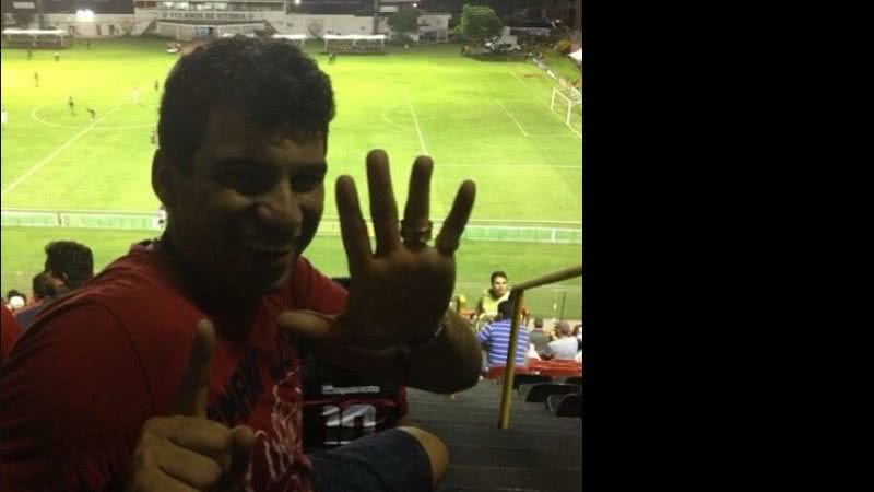 Imagem Após goleada, torcedores do Vitória devolvem provocação para o Bahia