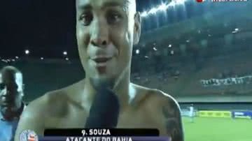 Imagem Souza manda recado para torcida: não sou viado