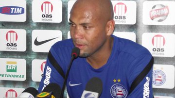 Imagem Souza admite que pensou em deixar o Bahia após confusões