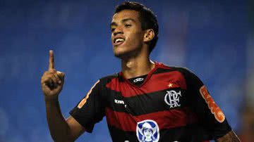Imagem Vander é o novo reforço do Vitória