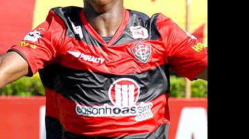 Imagem Jogadores do Vitória comemoram triunfo contra Catuense