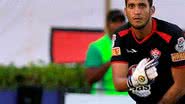 Imagem Caio Jr. revela intenção do Vitória de emprestar goleiro Douglas