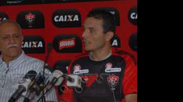 Imagem Camacho pode estrear no clássico
