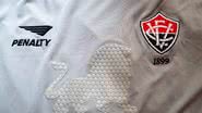 Imagem  Vitória rescinde contrato com a Penalty; Puma pode ser a próxima