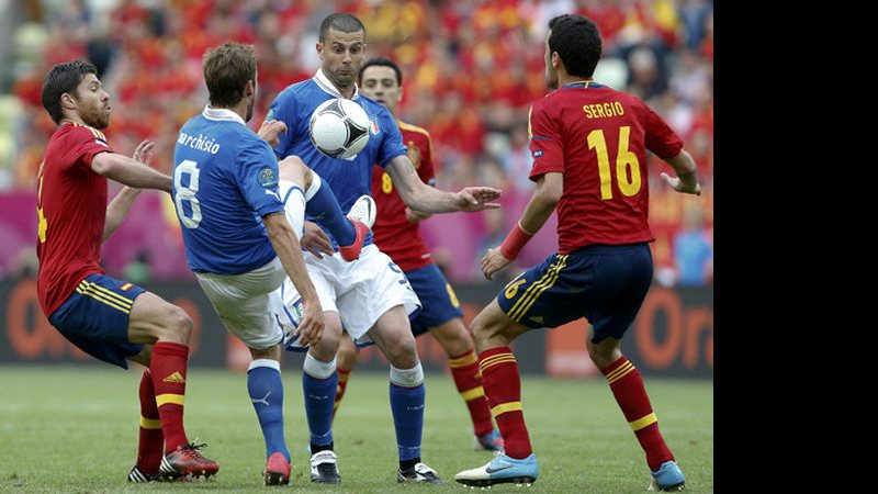 Imagem Espanha e Itália duelam por vaga na final da Copa das Confederações