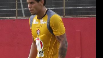 Imagem Caio Júnior promove novo coletivo e muda equipe titular do Vitória