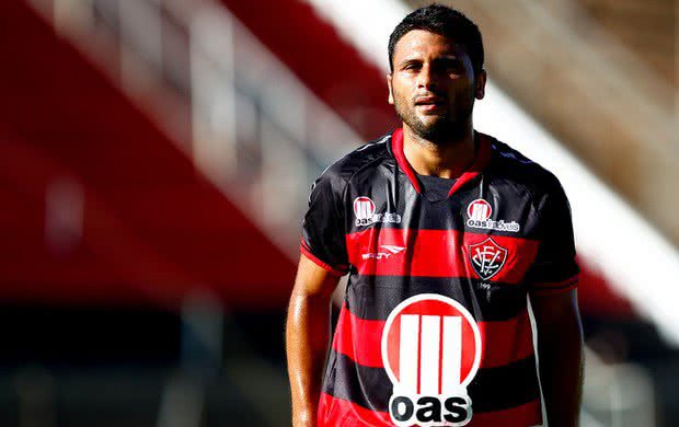 Imagem Maxi assume artilharia isolada do brasileirão