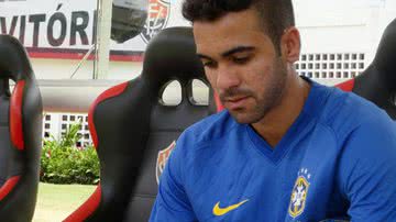 Imagem Jogador do Vitória é cortado da seleção Sub-20 