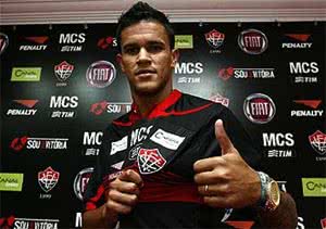 Imagem Rafael Bastos: "O Vitória atrapalhou minha carreira"