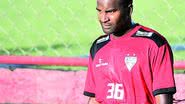 Imagem Após ser rebaixado, Reniê está de volta ao Vitória