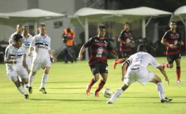 Imagem Juniores do Vitória irão usar camisa com estrela de campeão