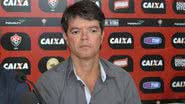 Imagem Felipe Ximenes aceita proposta do Flamengo e deixa o Vitória