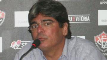 Imagem Vice-presidente do Vitória promete anunciar reforço nesta semana 