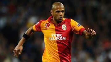 Imagem Felipe Melo chama ex-jornalista da Globo de idiota, covarde e corno
