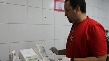 Imagem Fisiologista recebe proposta de faculdade e deixa o Vitória