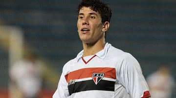 Imagem Novo atacante do Vitória chega a Salvador nesta segunda