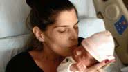 Imagem Mulher morre depois de renunciar tratamento contra câncer para ser mãe