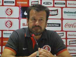 Imagem Dunga é demitido do Internacional