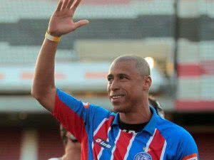 Imagem Bahia volta a tentar contratação de Jorge Wagner