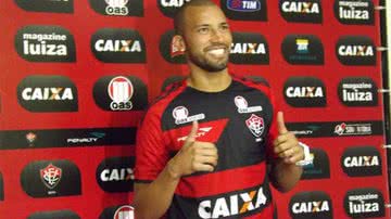 Imagem Zagueiro deve estrear com a camisa do Vitória