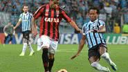 Imagem Pretendido pelo Fla, Léo fica em definitivo no Atlético-PR