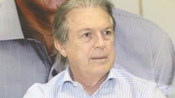 Imagem Presidente do Sport Recife aconselha Fernando Schimidt