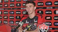 Imagem Zagueiro do Vitória passará por cirurgia na quinta-feira