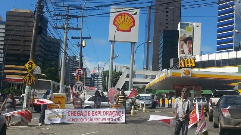 Imagem Frentistas mobilizados em campanha salarial ameaçam greve