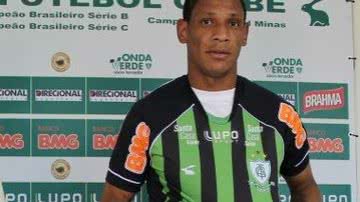 Imagem Atacante baiano do América-MG é oferecido ao Bahia