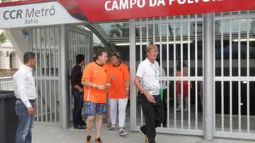 Imagem Para fugir de engarrafamentos, torcedores utilizam metrô rumo à Arena Fonte Nova