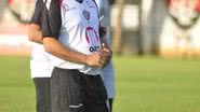 Imagem Vitória se reapresenta e reservas treinam sob olhar de Ney