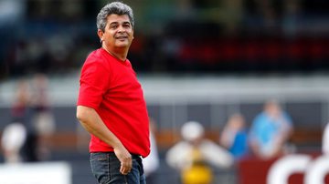 Imagem Alta pedida salarial faz Fluminense desistir de Ney Franco