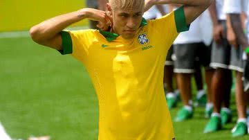 Imagem CBF apresenta novo uniforme da Seleção Brasileira