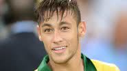 Imagem Após ganhar Confederações, Neymar faz cirurgia