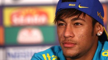 Imagem Neymar cria instituto esportivo para crianças carentes