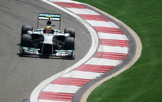 Imagem Hamilton fatura pole no GP da China; Massa é 5º