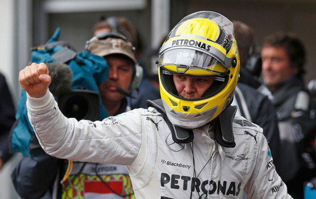 Imagem Rosberg é pole em Mônaco e Massa larga em último