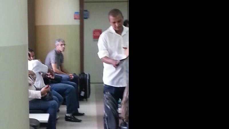 Imagem Ricardinho cobra na Justiça salários atrasados no Bahia