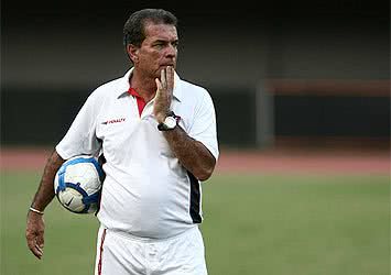 Imagem Ricardo Silva não tem resposta do Vitória sobre permanência no clube