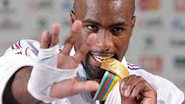 Imagem Pentacampeão mundial e campeão olímpico de judô acusa restaurante de racismo