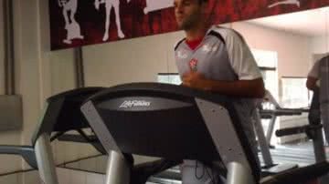 Imagem Reprovado nos exames do Vitória, Thiago Carvalho acerta com o BOA
