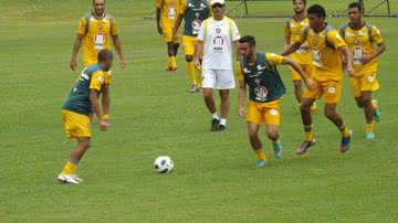 Imagem Vitória convoca jogadores para partida contra o Náutico nesta quarta