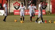 Imagem Vitória treina em dois períodos na Toca do Leão