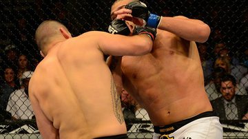 Imagem Pezão é derrotado no UFC e reclama da arbitragem de brasileiro