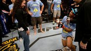 Imagem Lutador de UFC pede namorada em casamento no octógono