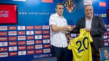 Imagem Gabriel é apresentado no Villarreal e sonha com seleção